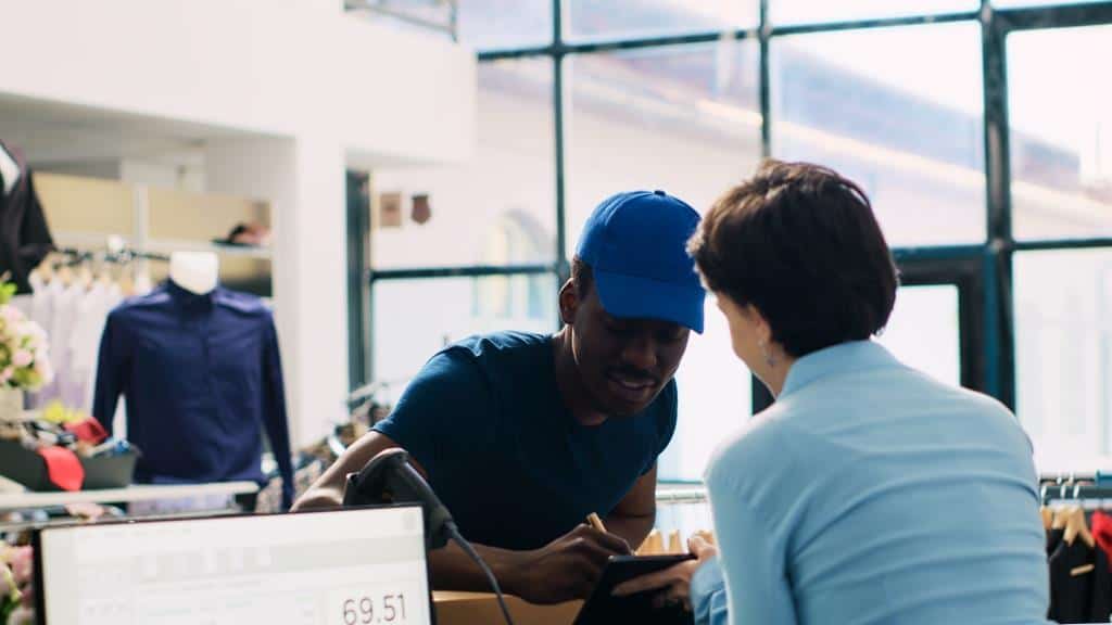 Apparel Fulfillment: What It Is and How Apparel Brands Should Run It